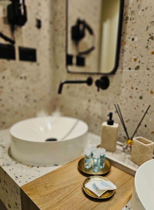 Novi'S Luxury Apartment 2 Gjirokastër Eksteriør bilde