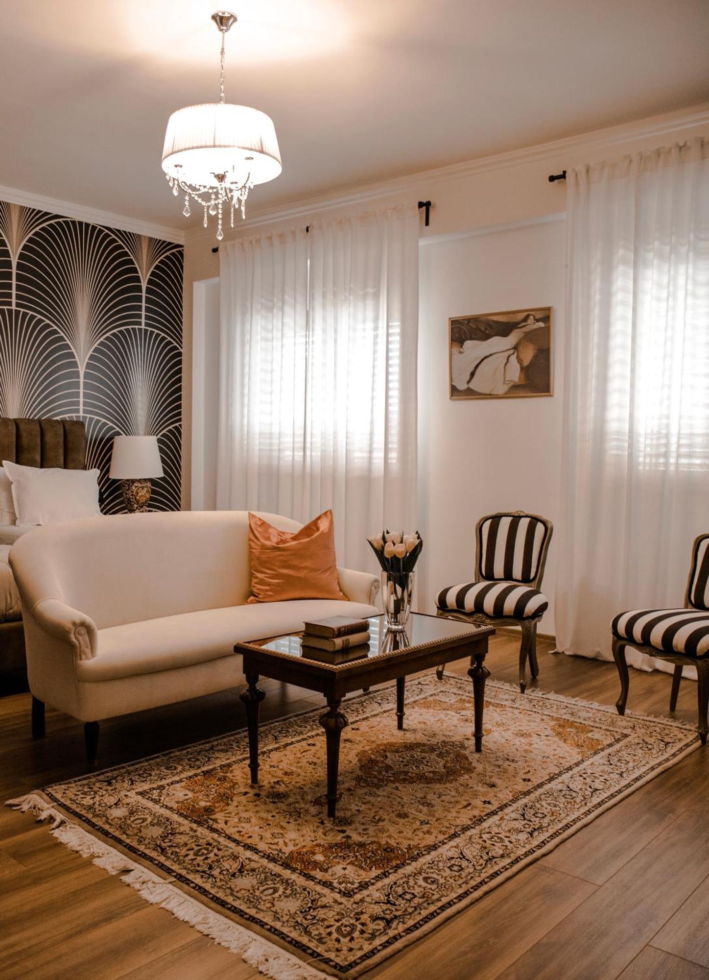 Novi'S Luxury Apartment 2 Gjirokastër Eksteriør bilde