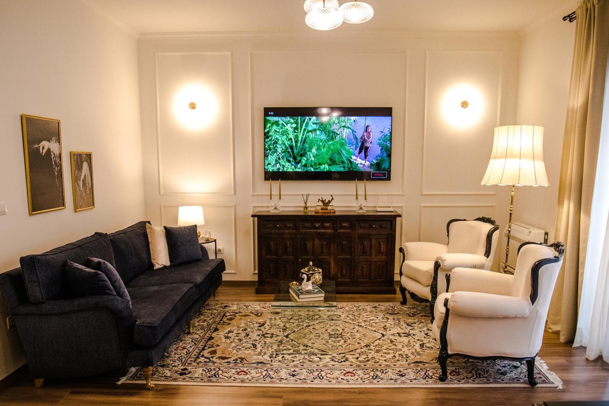 Novi'S Luxury Apartment 2 Gjirokastër Eksteriør bilde
